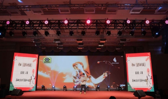 Actuador de resorte para disyuntor