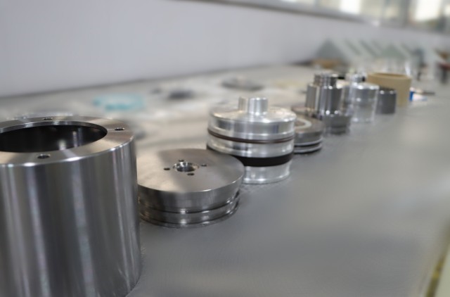 تجهيزات لخزانات الهواء