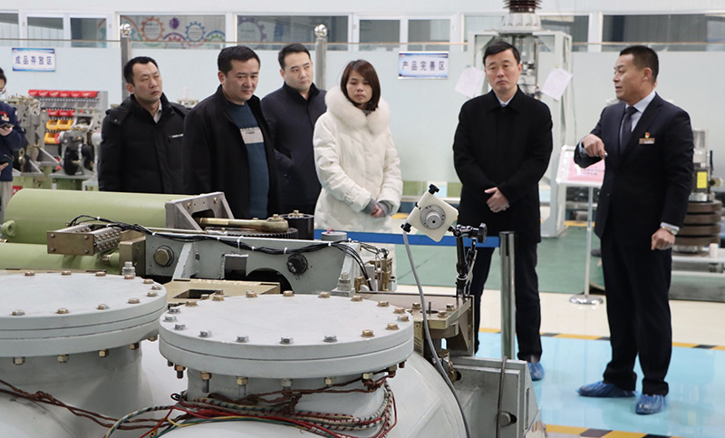 Zhang Mingqiang, Vice Mayor of Taishan District, Tai'an City, visited Taihe Power Group for research.