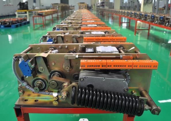 آلية تشغيل الربيع CT17