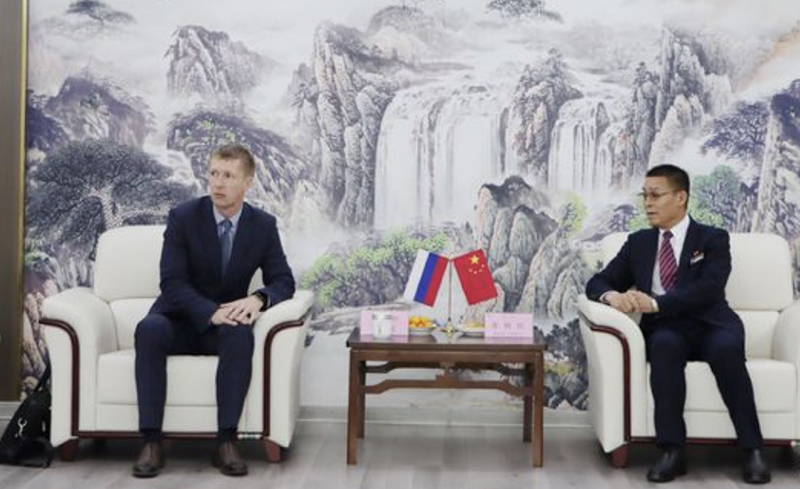 Menerapkan pemikiran globalisasi, memperluas jalan pembangunan luar negeri, dan memperkuat citra merek Taihe Apply globalization thinking, broaden the road of overseas development, and strengthen the brand image of Taihe