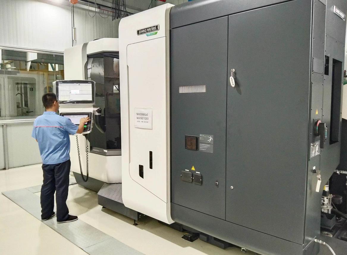 Industrialisasi baru dan strategi kota yang kuat di Kota Tai'an telah menyuarakan seruan tegas bagi pembangunan berkualitas tinggi di Kota Tai'an Tai'an City's new industrialization and strong city strategy has sounded the clarion call for high-quality development in Tai'an City